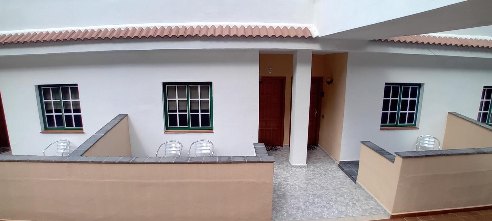 Apartamentos Las Casitas Frontera Exterior photo