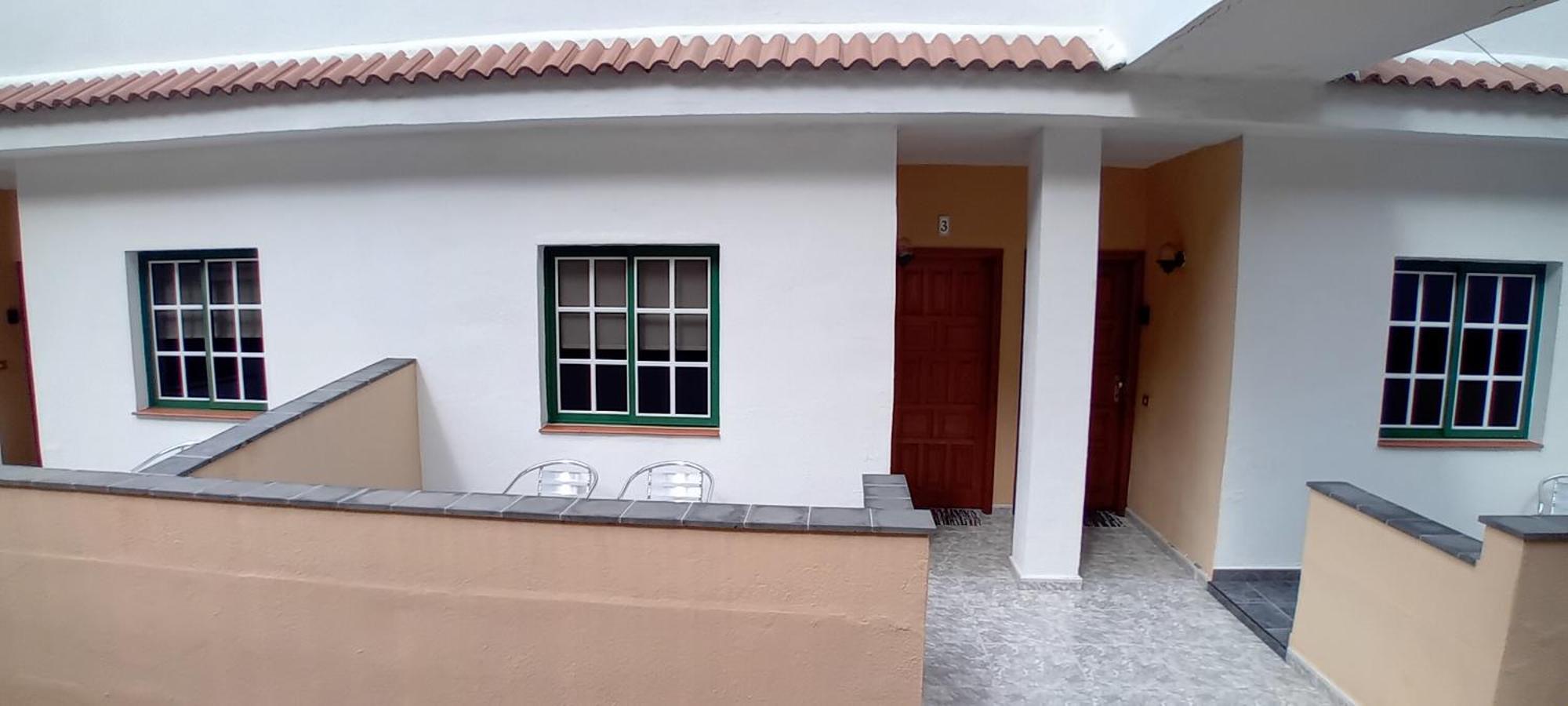 Apartamentos Las Casitas Frontera Exterior photo